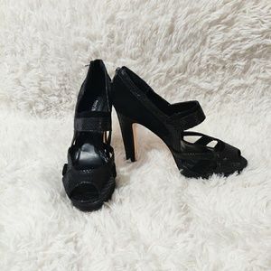 Women's White House Black Market Heels (Size: 7.5)